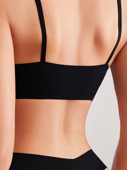 Cute Black Puppy Seamless Bra for Women (Front Printing)